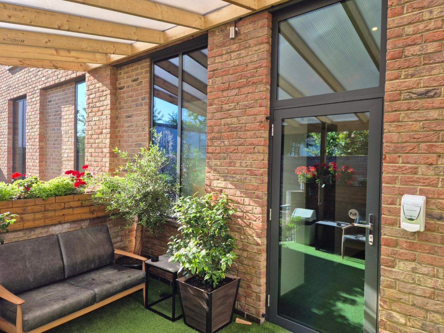 London City Airport Hotel Exterior photo