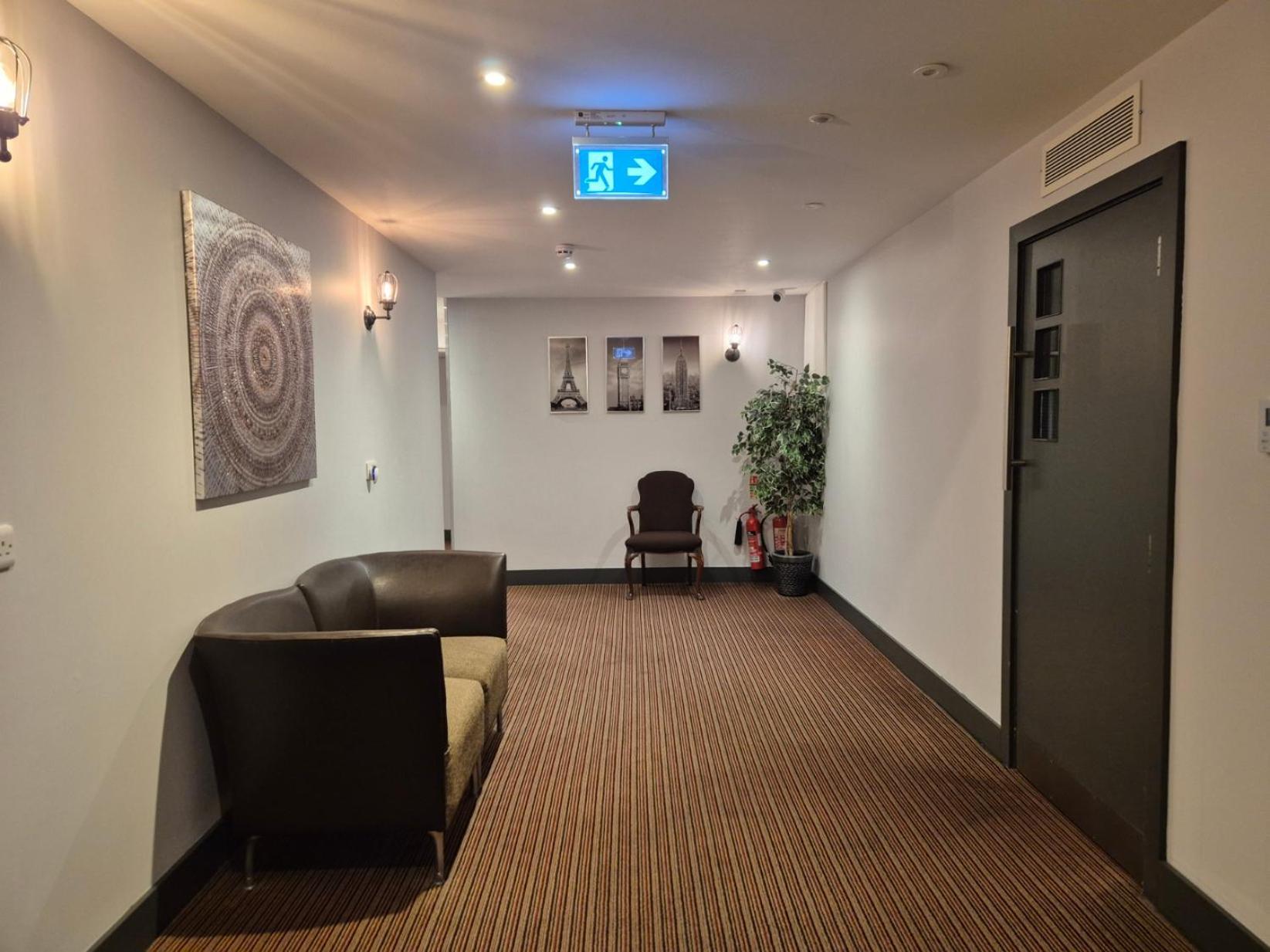 London City Airport Hotel Exterior photo