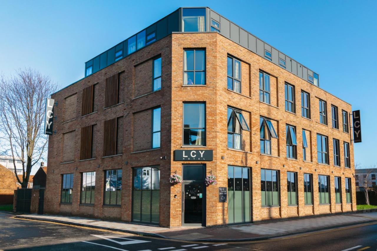 London City Airport Hotel Exterior photo